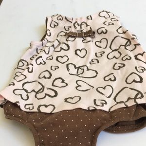 FINAL MARKDOWN Vitamins baby snap crotch dress 9 months